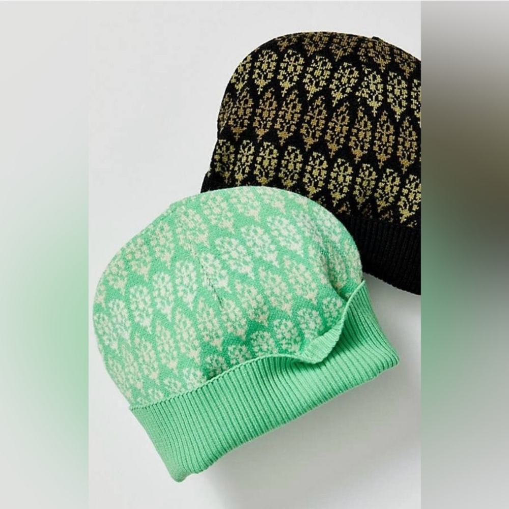 NWOT } Free People Limitless Logo beanie